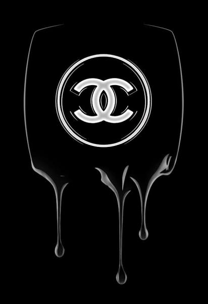 Photograph Ian Oliver Walsh Chanel Varnish on One Eyeland